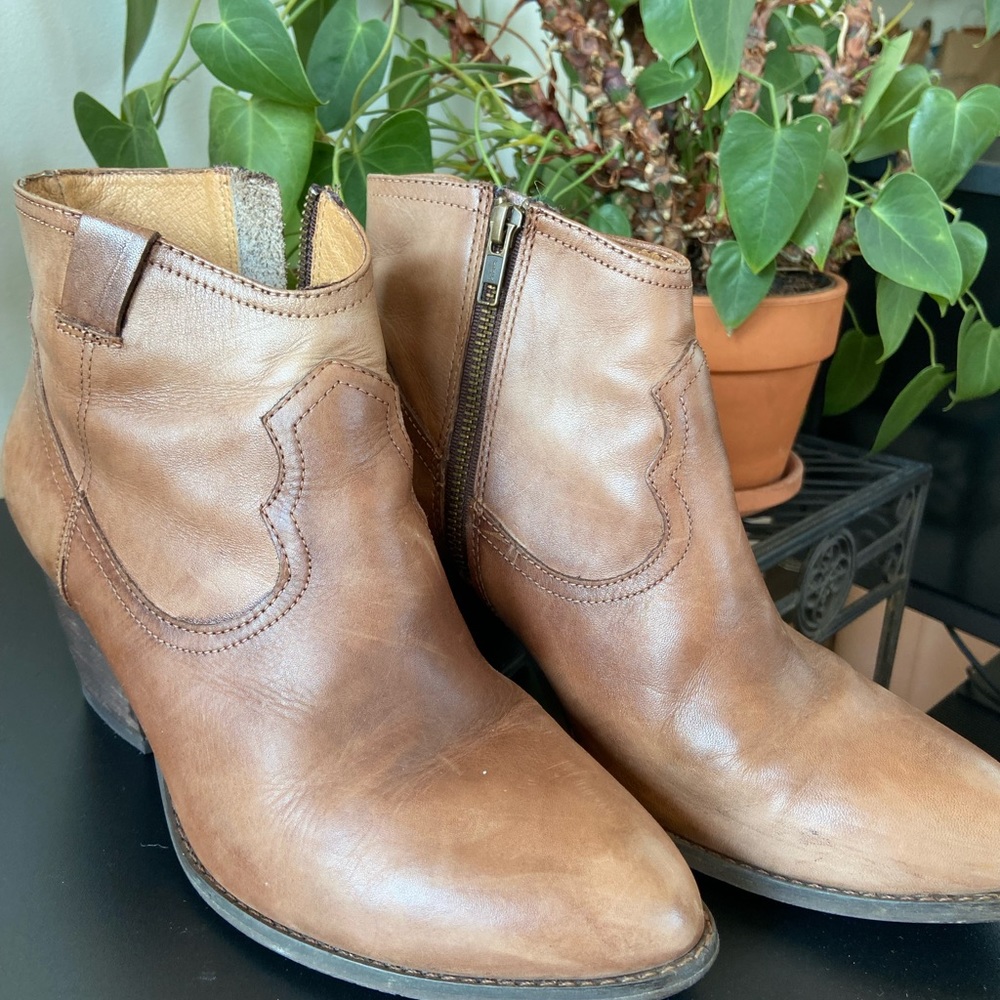 Leather Heeled Bootie “So Good”